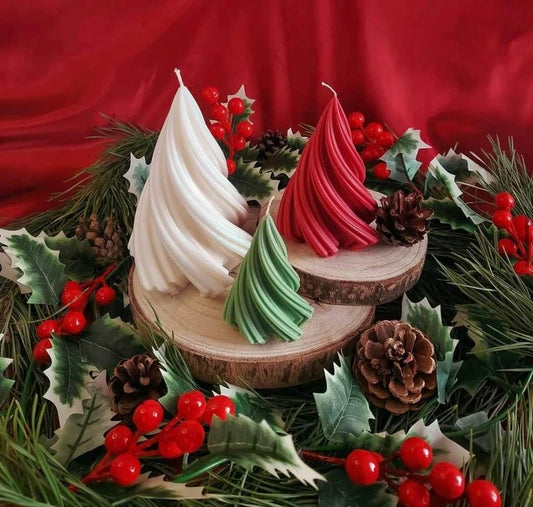 🎄 Spiral Christmas Candle Set – A Touch of Holiday Magic