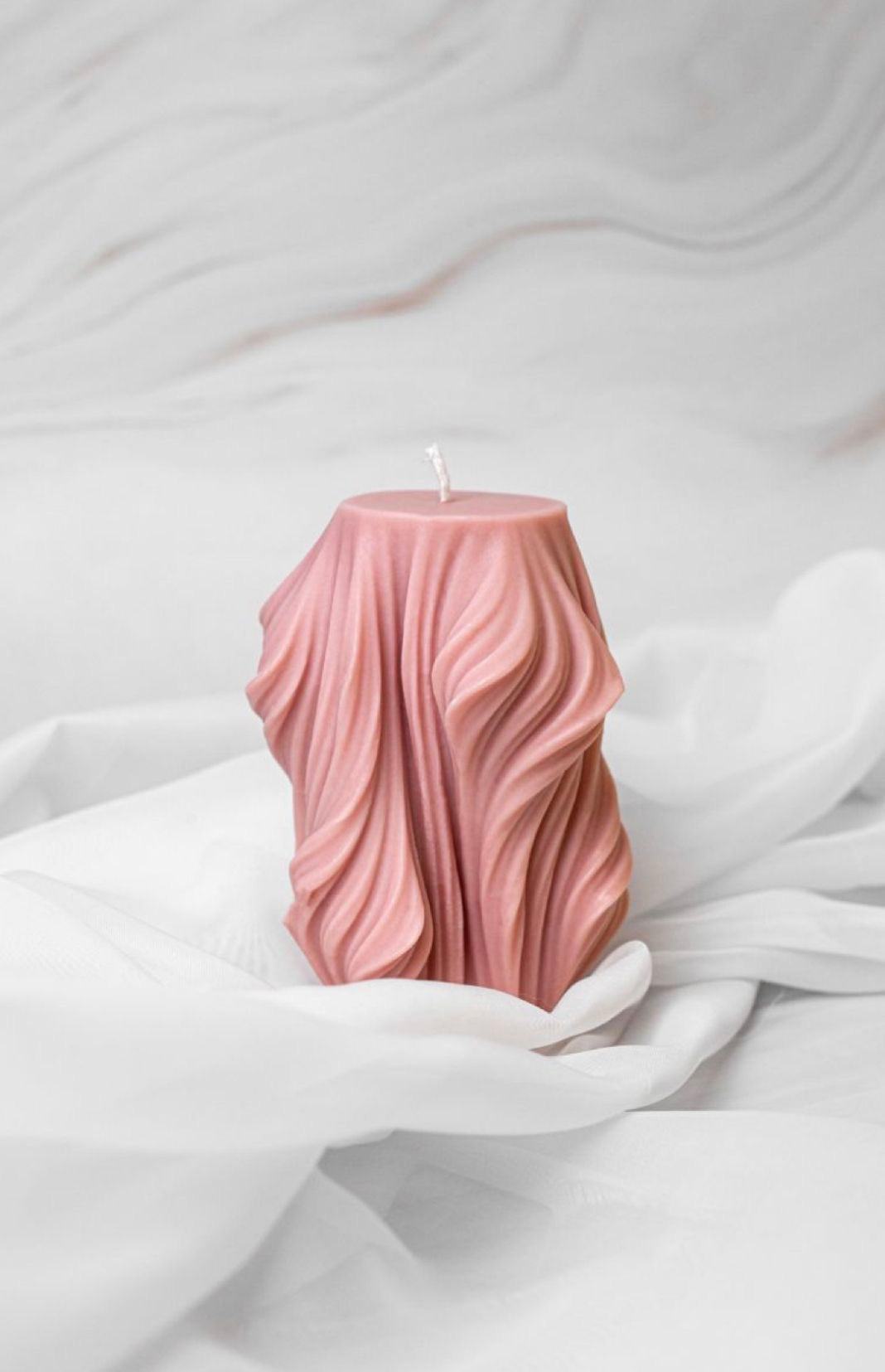 Twisted Wave candle